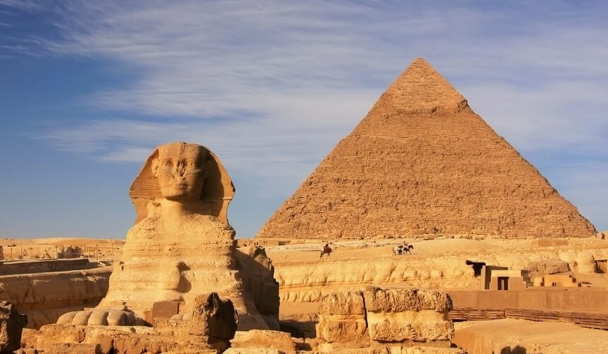 las Piramides de Guiza y esfinge