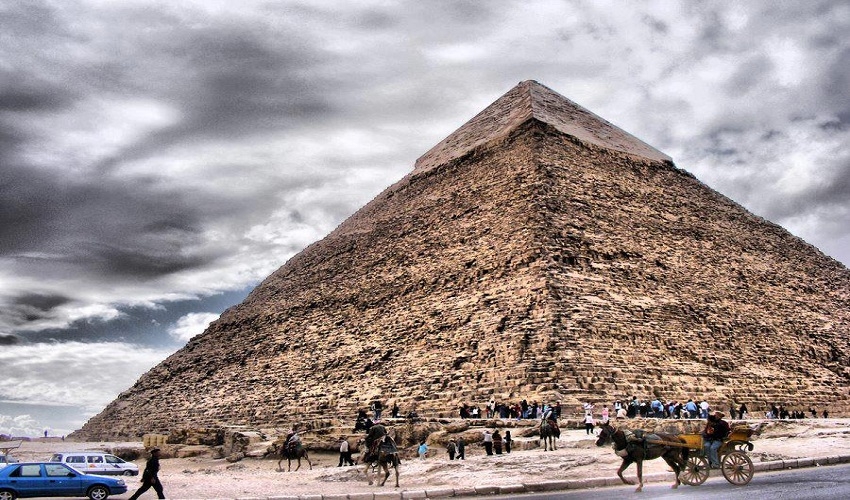 GEM museum tour and pyramids