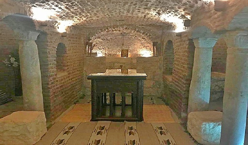 cripta de sagrada familia cairo
